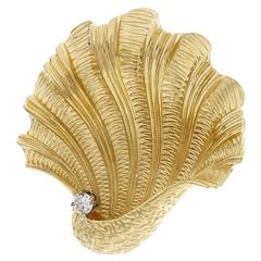 Tiffany & Co. Diamond Textured Gold Shell Brooch 6