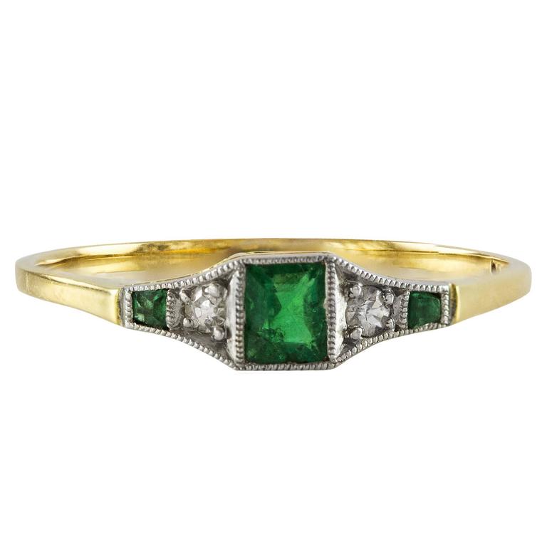 Antique Emerald Diamond Gold Ring For Sale at 1stdibs