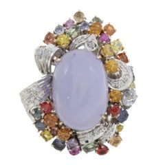 Bague en or blanc et rose 14 carats avec diamants, saphirs multicolores et calcédoine.