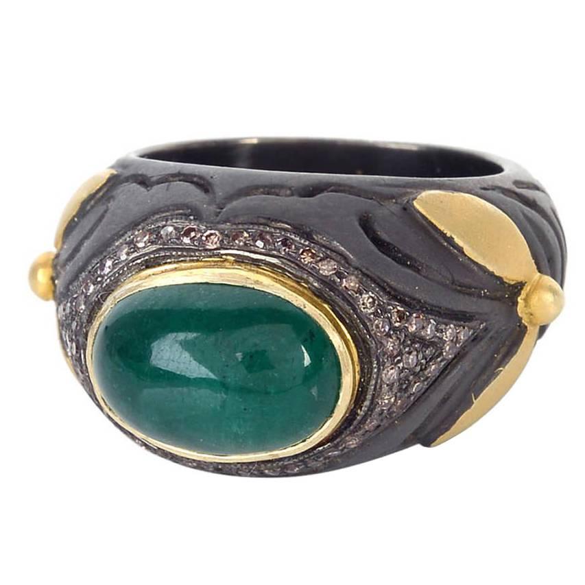 Center Stone Emerald Ring With Diamonds Made In 14k Yellow Gold For Sale