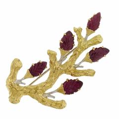 Buccellati Gold Carved Ruby Brooch Pin