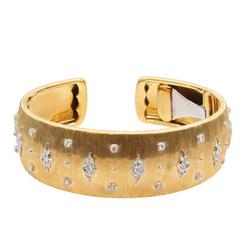 18 Karat Yellow and White Gold Buccellati Cuff Bracelet