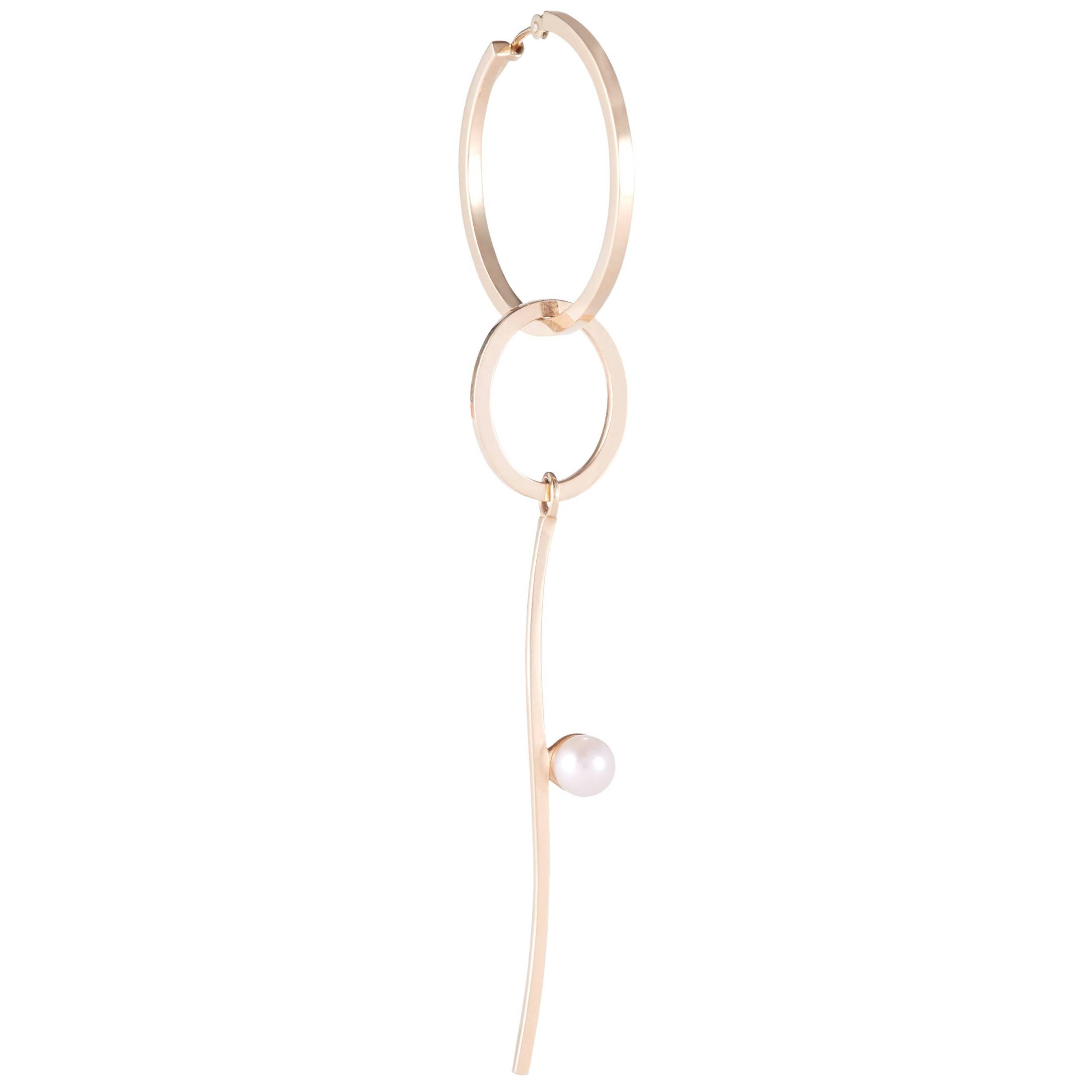 Paige Novick Curved Bar Single Statement Yellow Gold Earring with Pearl Detail For Sale