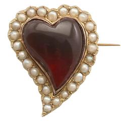 Antique 1890s 5.65 Carat Garnet and Seed Pearl Yellow Gold 'Heart' Brooch 2