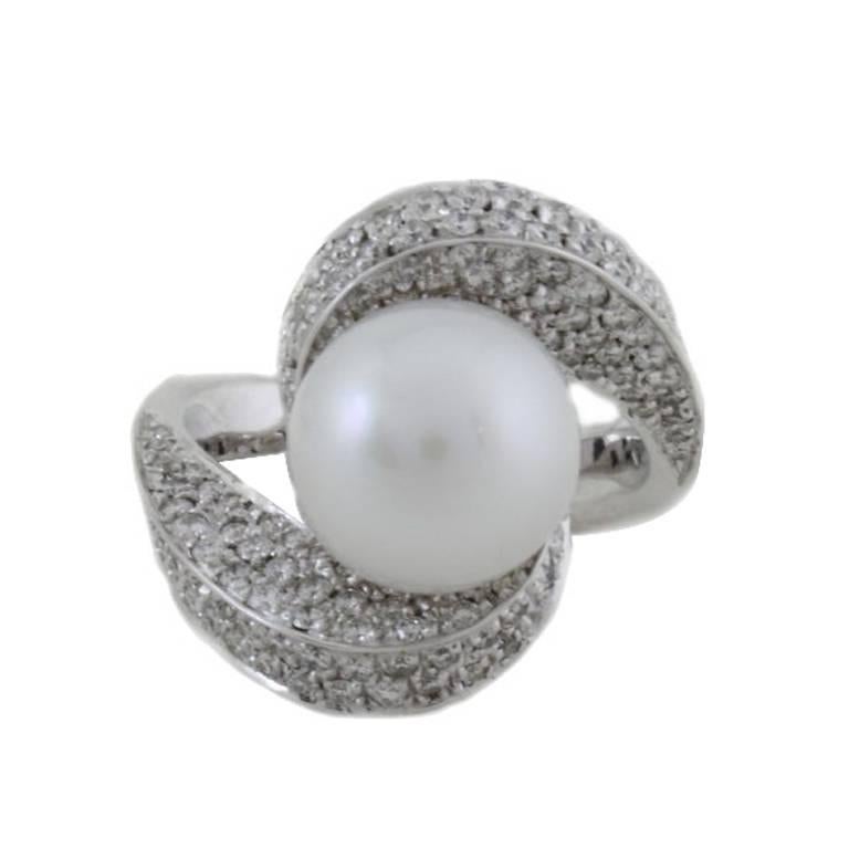 Sea Pearl 1, 34 carat Diamond White 18 kt Gold Ring For Sale