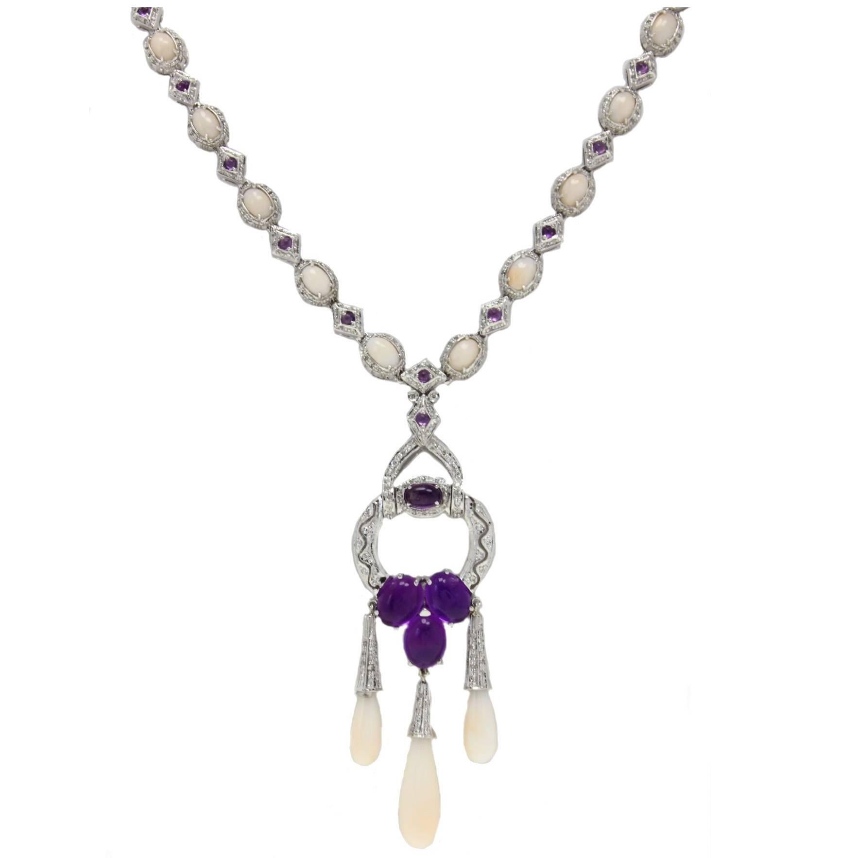 Diamanten,Amethysts, rosa Korallen  Halskette Retrò mit Knöpfen und Tropfen, Weißgold Glieder