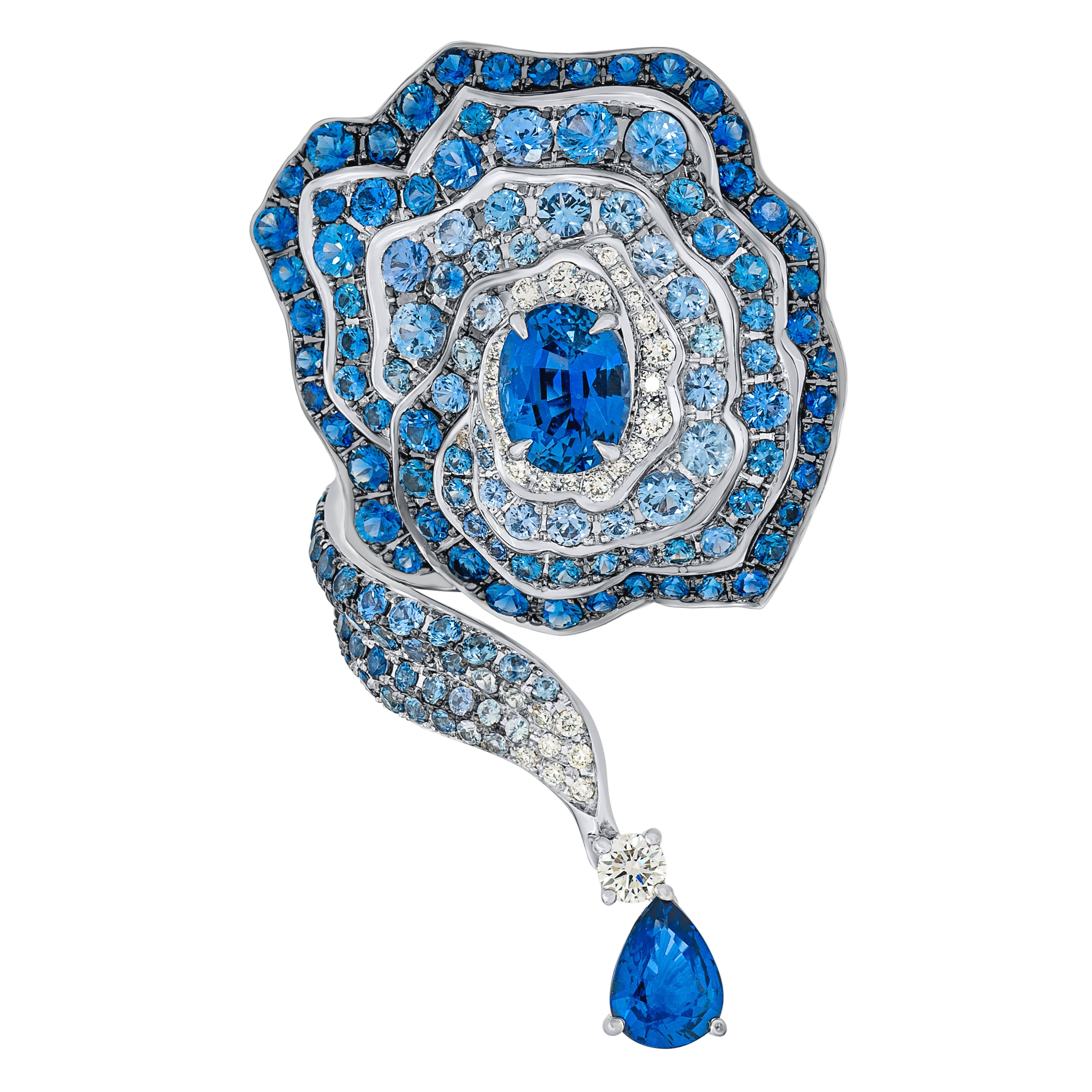 18 Karat White Gold Diamond Blue Sapphire Cocktail Ring