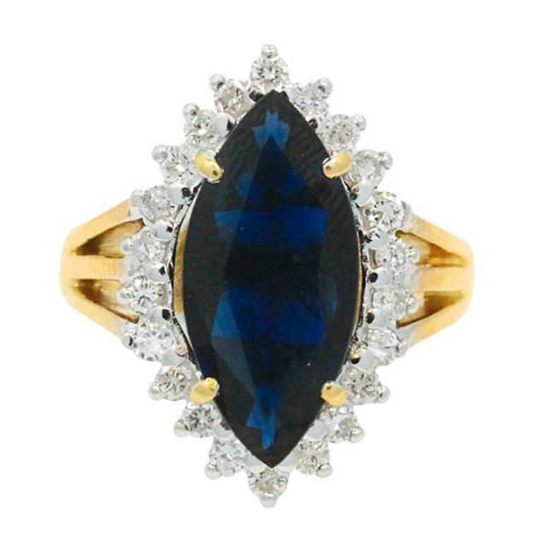 Sapphire Diamond Yellow Gold Ring For Sale