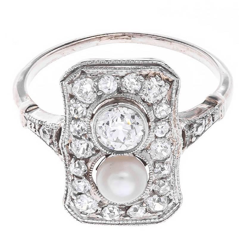 Art Deco 0.73 Carat Diamond Pearl Gold Cocktail Ring For Sale