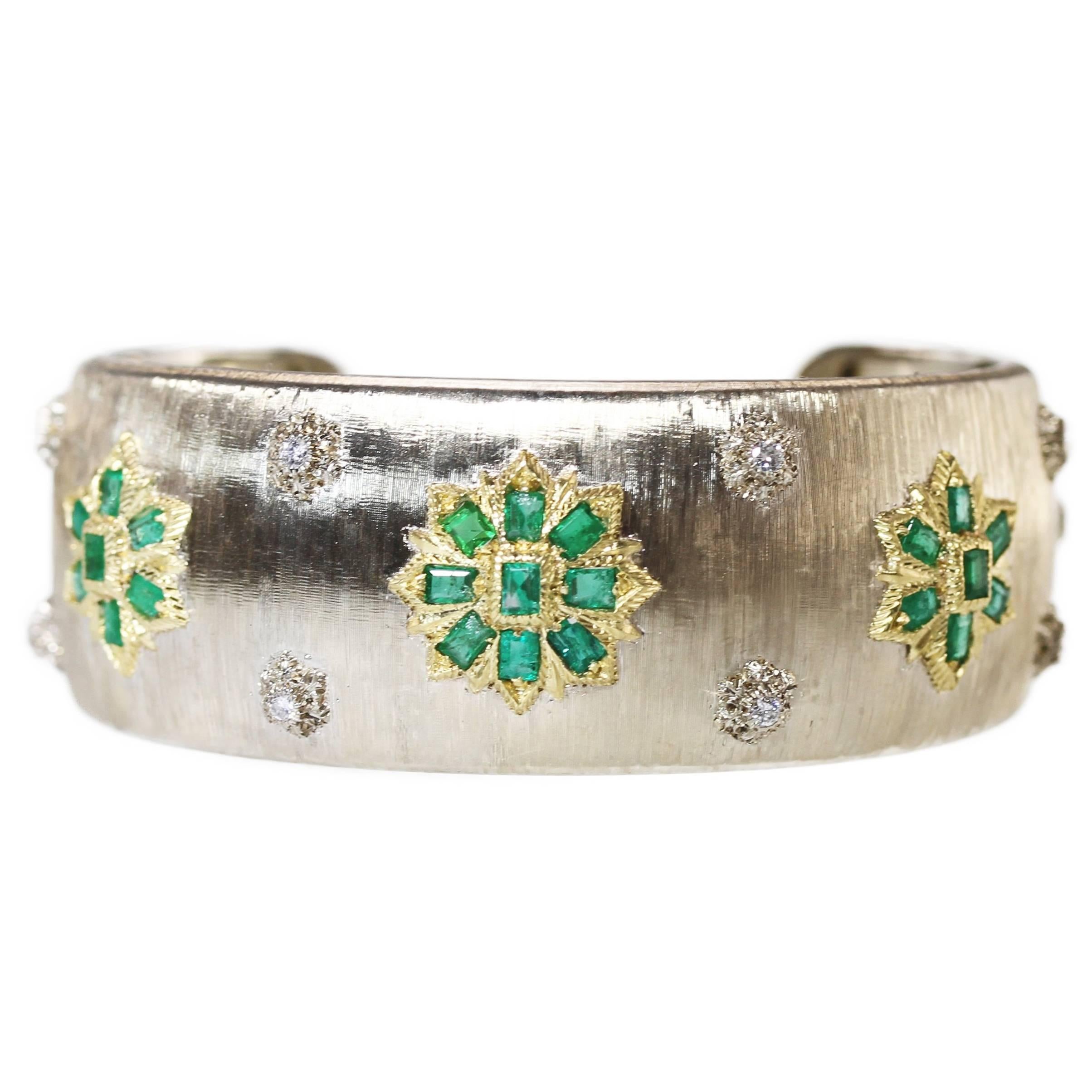 Vintage Buccellati Emerald, Diamond and Two-Tone Gold Bracelet For Sale