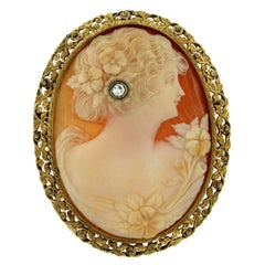 Victorian Gold Cameo Shell Brooch