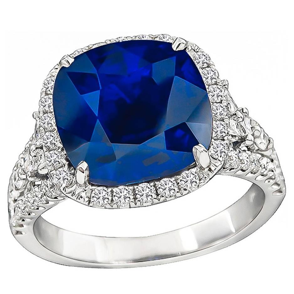 Enticing 6.85 Carat Sapphire Diamond Halo Ring For Sale