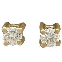 1990s Diamond Yellow Gold Stud Earrings 10