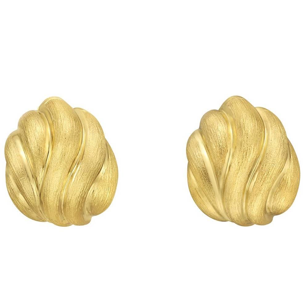 Yellow Gold Fluted Earclips