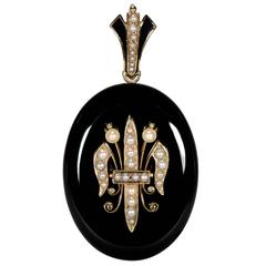 Exquisite Victorian Black Onyx Pearl Yellow Gold Locket Back Pendant 2