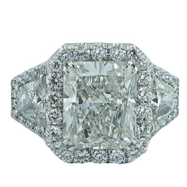 4.25 Carat Radiant Diamond Platinum Engagement Ring For Sale