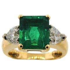 3.71 Carat Colombian Emerald GIA Diamond Yellow Gold Three-Stone Ring