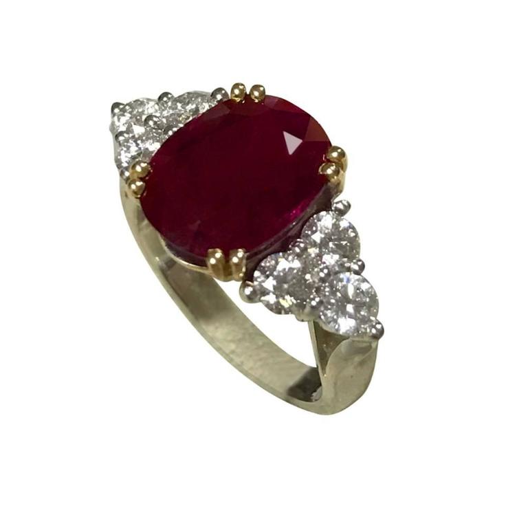 Ruby and Diamonds White Gold Ring For Sale at 1stdibs