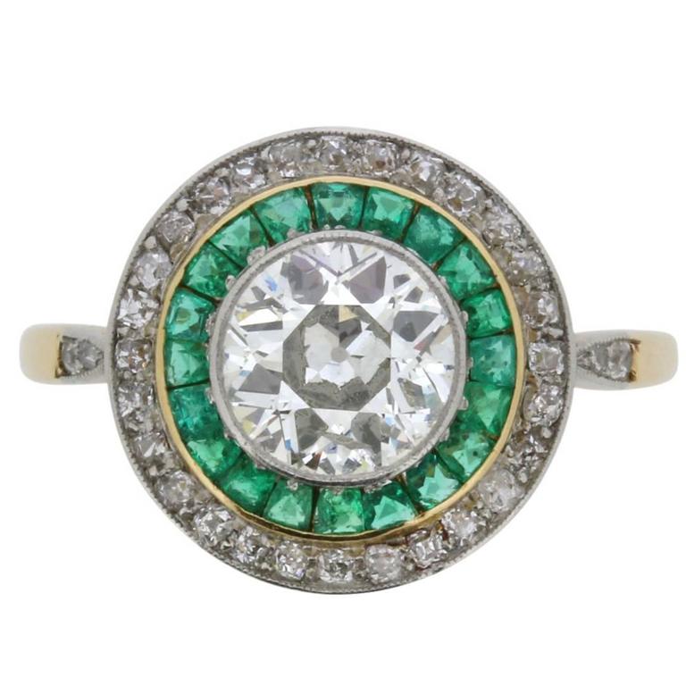 Victorian Diamond and Emerald ‘Target’ Ring, circa 1890s at 1stDibs