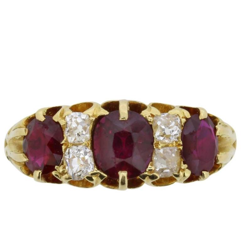 Antique victorian natural burmese ruby ring 18 carat gold circa 1900