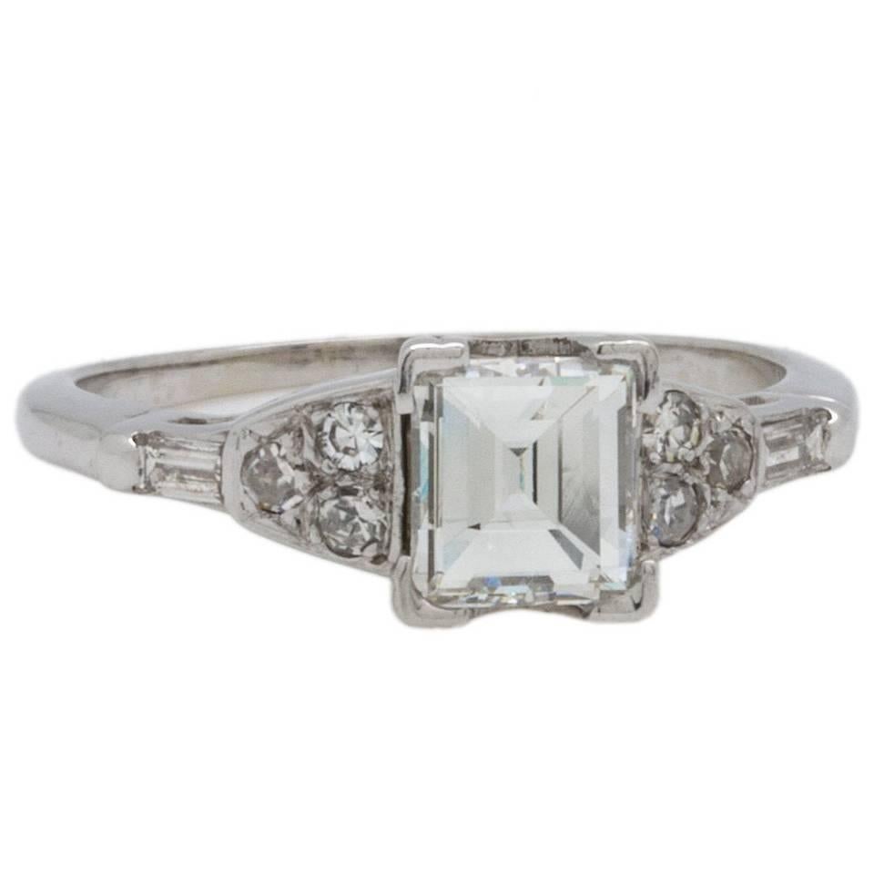 Vintage Diamond Engagement Ring 1.04ct Step Cut H/VS2 circa 1950s For Sale