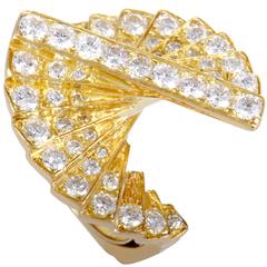 Diamond Pave and Yellow Gold Twisted Fan Ring