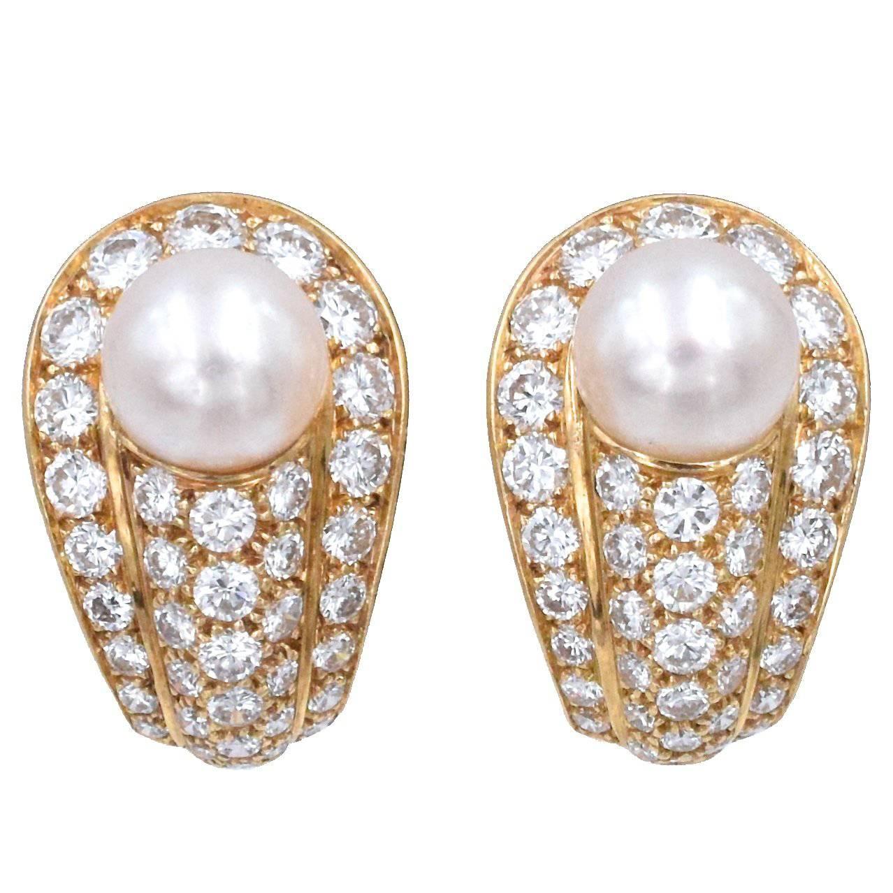 Cartier Elegant Cultured Pearl Diamond Gold Earrings