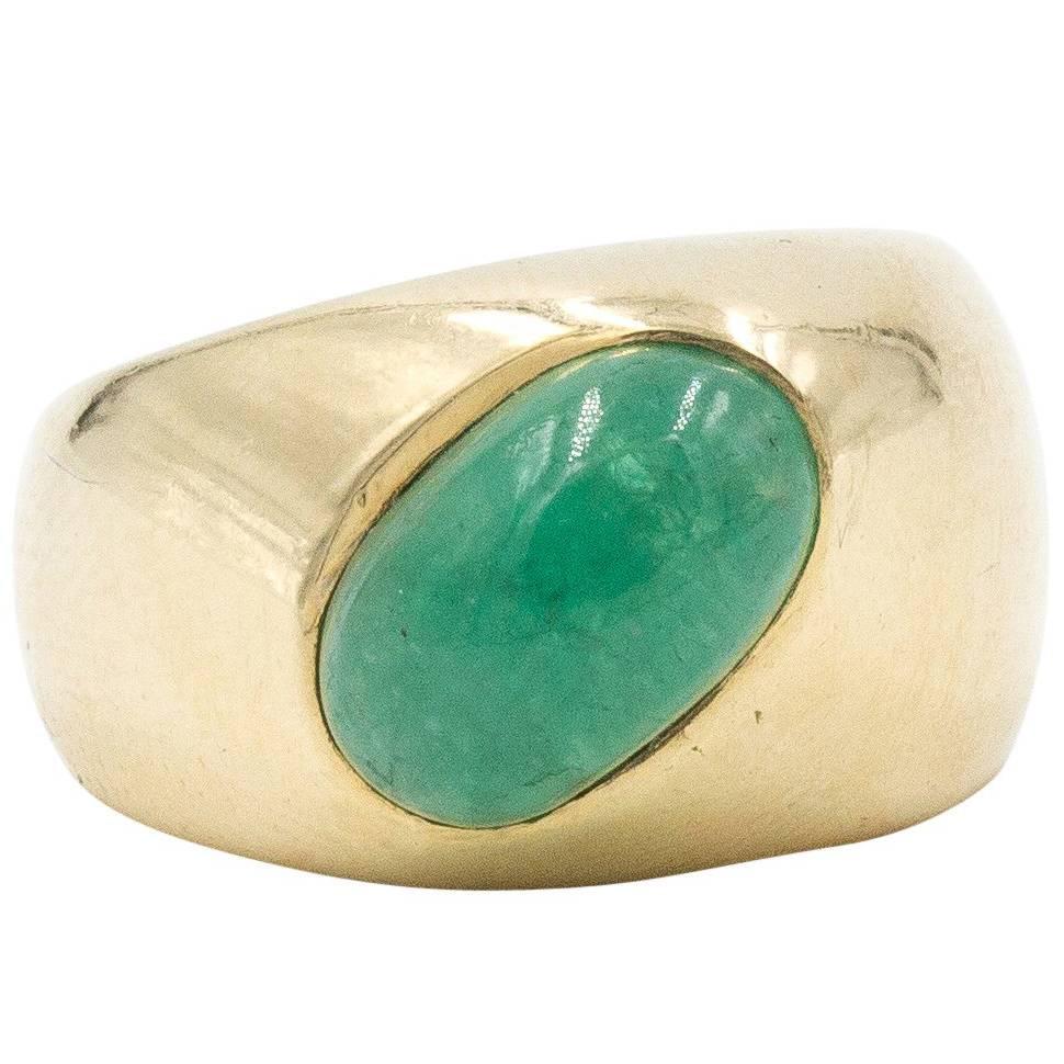 Yellow Gold and Emerald Ring