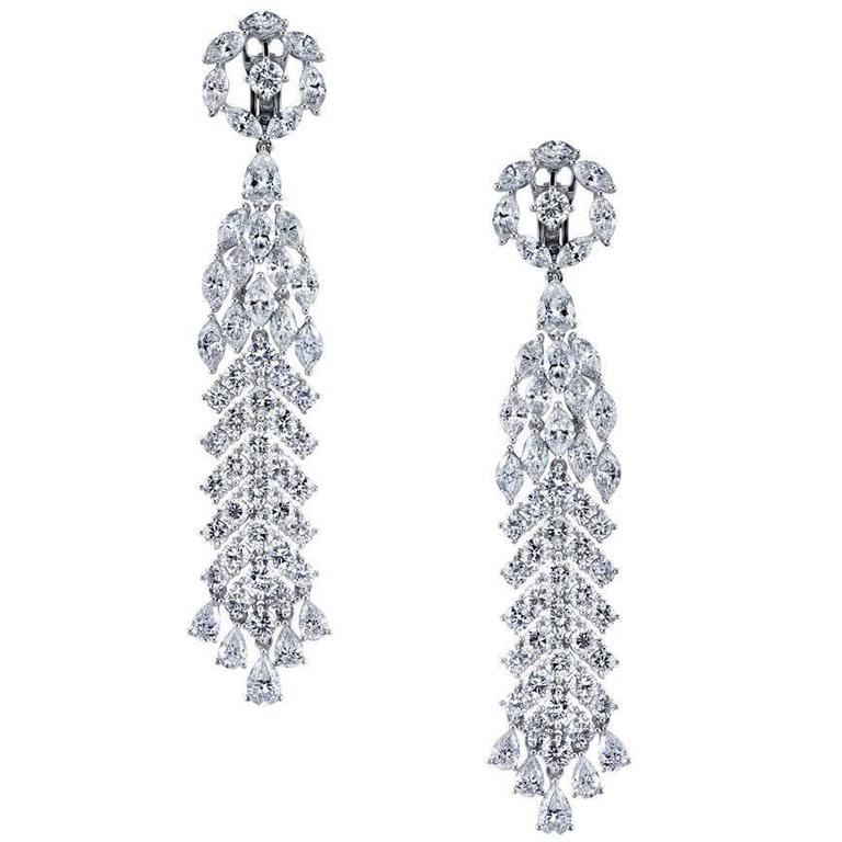 Art Deco 3.53 Carat Diamond Onyx Gold Chandelier Earrings For Sale at