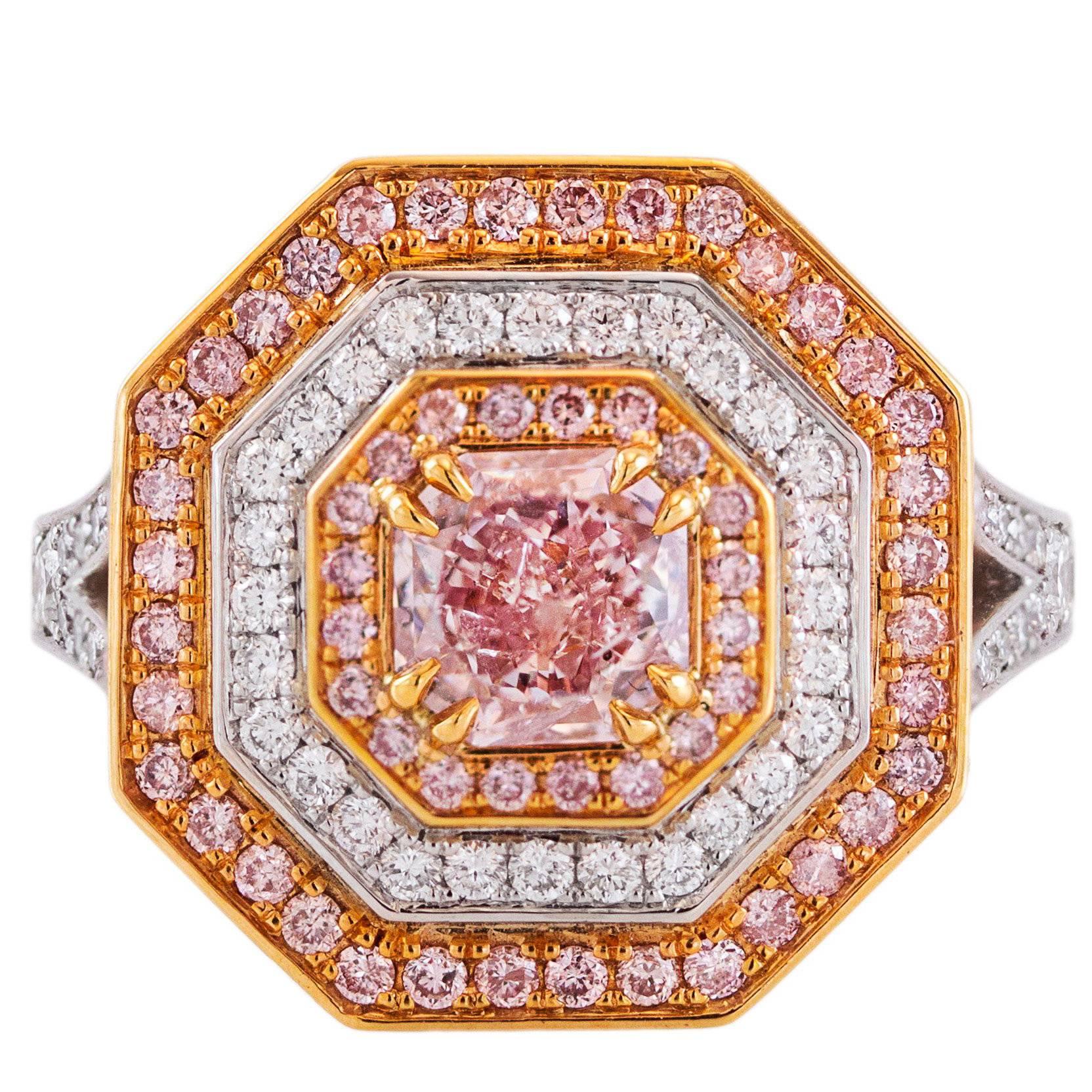 GIA-zertifizierter Verlobungsring mit 0,90 Karat Diamanten im Strahlenschliff in Violett und Rosa