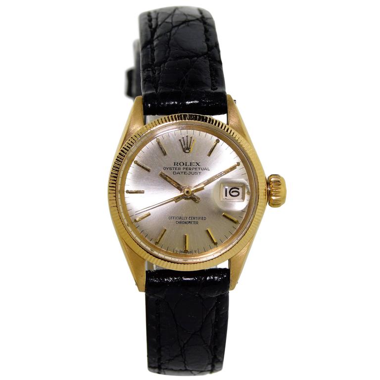 Rolex Ladies Yellow Gold Original Dial Datejust Watch For Sale at 1stdibs