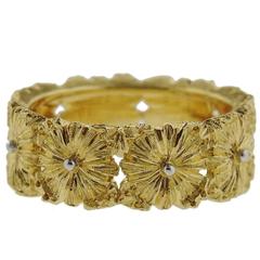 Buccellati Cassettoni Gold Flower Motif Band Ring