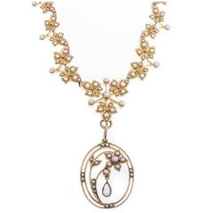 Edwardian 15 Carat Seed Pearls Aquamarine Gold Necklace 11