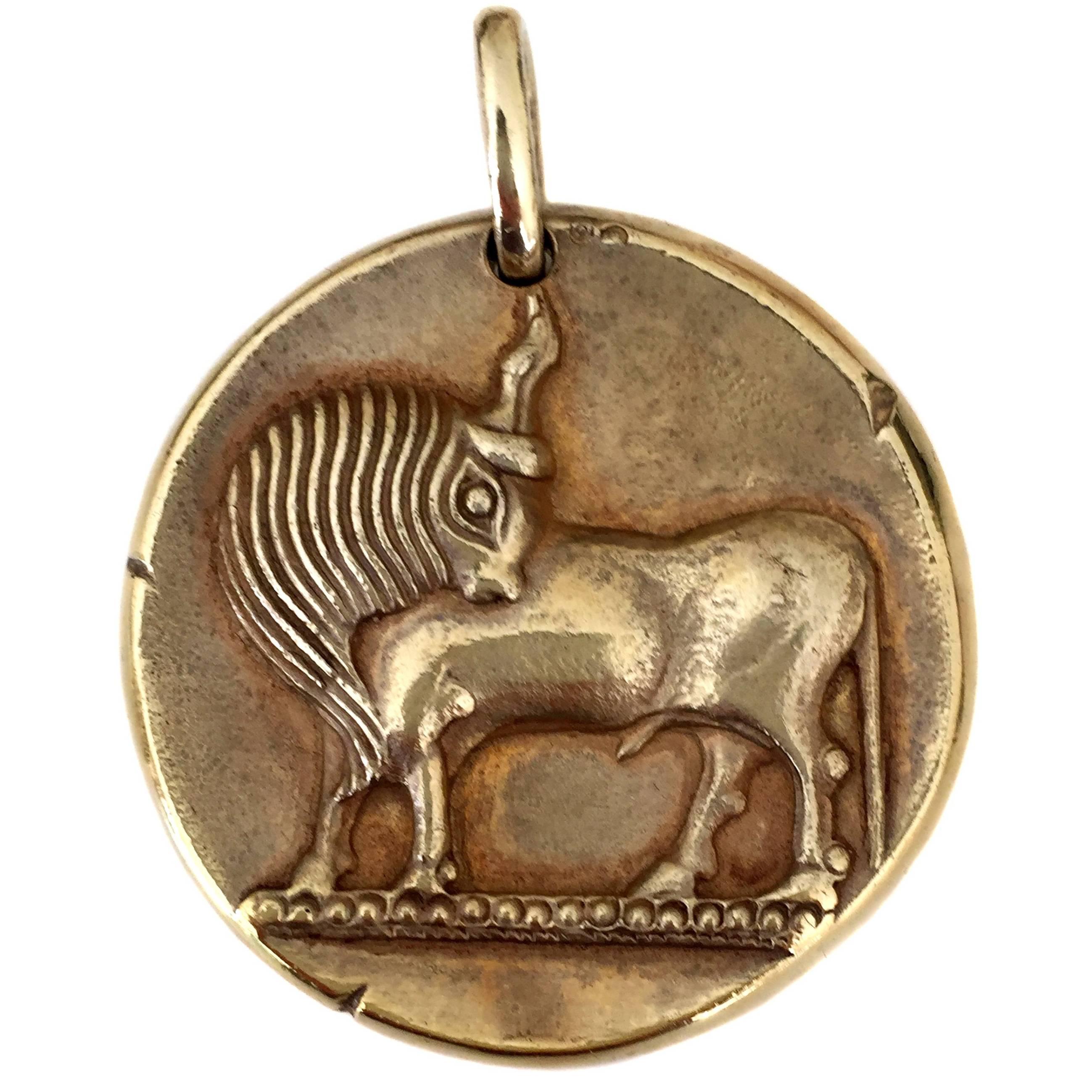 Van Cleef Zodiac Pendant Taurus For Sale