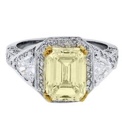 4.51 Carats Diamonds white and yellow gold Engagement Ring 8