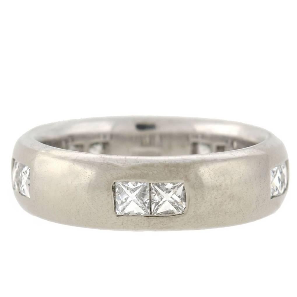 Contemporary French Cut 1.00 Carat Diamond White Gold Band Ring For Sale