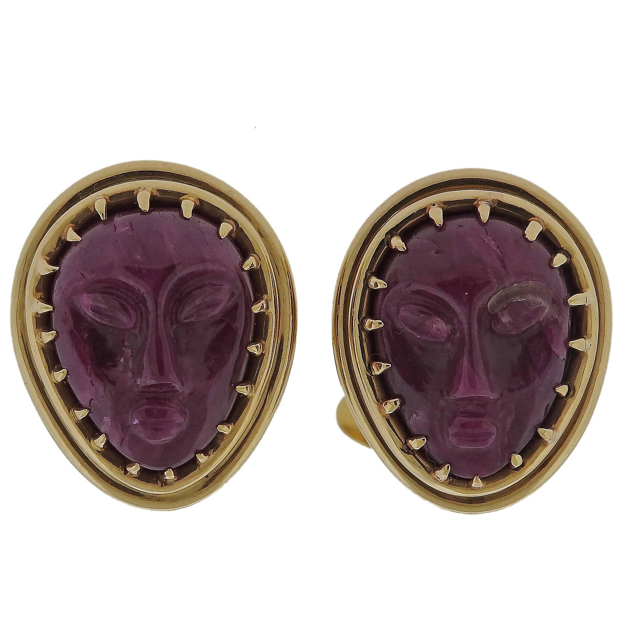 One of a Kind Carved Ruby Gold Faces Cufflinks For Sale