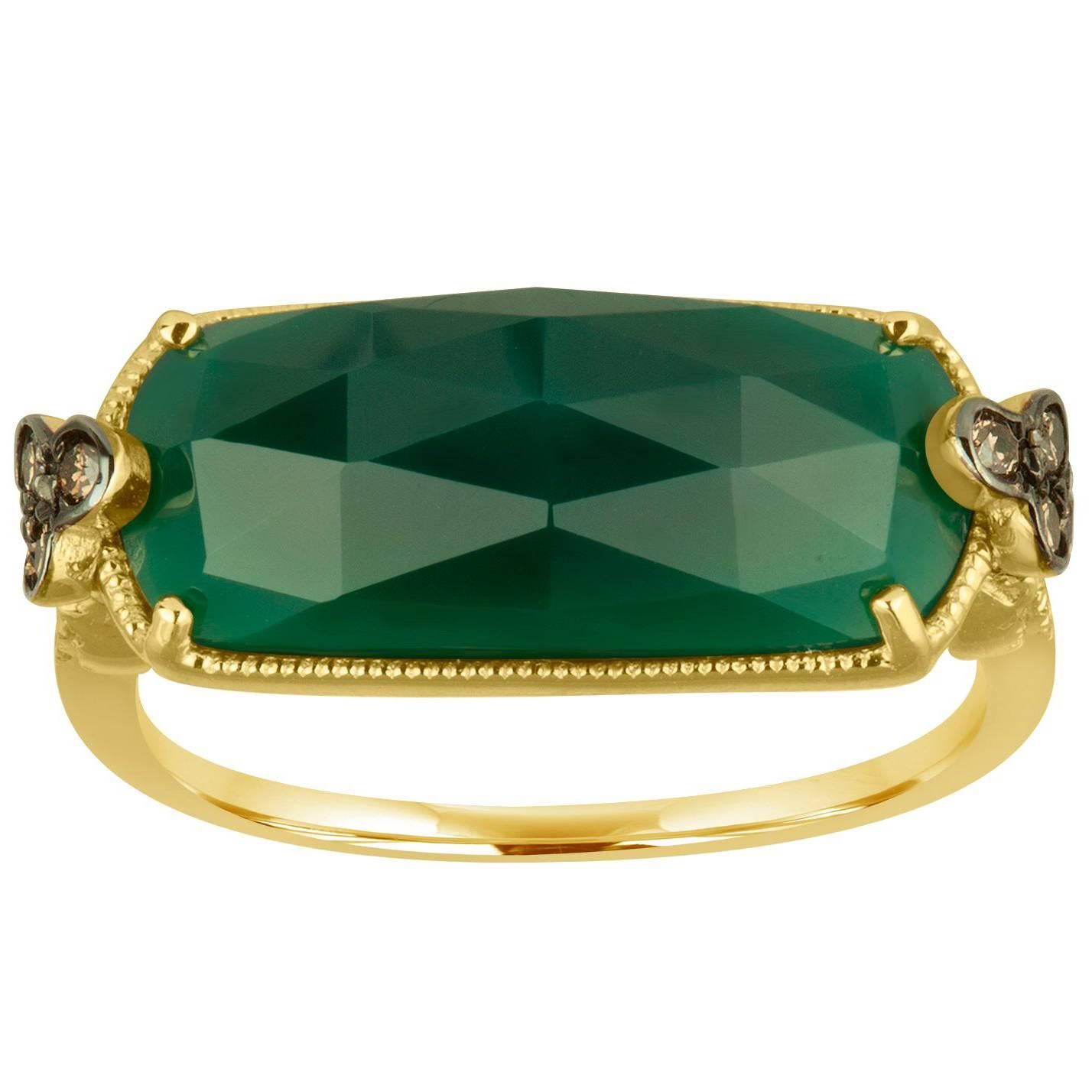 Green Agate 5.35 Carats Faceted Cabochon and Diamond Gold Ring