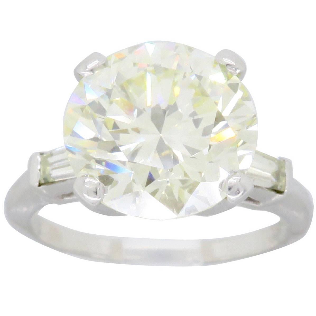 5.70 Carat Round Brilliant Cut Diamond and Platinum Engagement Ring 