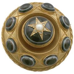 1870s Victorian Agate and Seed Pearl, Diamond Yellow Gold Mourning Brooch 12