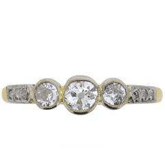Late Victorian Three-Stone Old Cut Diamond Ring, circa 1900s 9