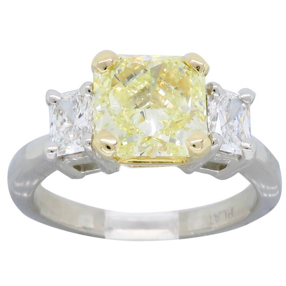 GIA Certified Three Stone 2.08 Carat Yellow & White Diamond Platinum Engagement 