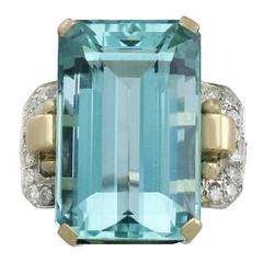 1950s 28.80 Carat Aquamarine and Diamond Yellow and White Gold Cocktail Ring 12
