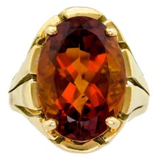 Stylish Vintage 18kt Yellow Gold and Citrine Cocktail Ring