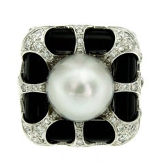 Vintage Onyx Pearl Diamond Gold Ring