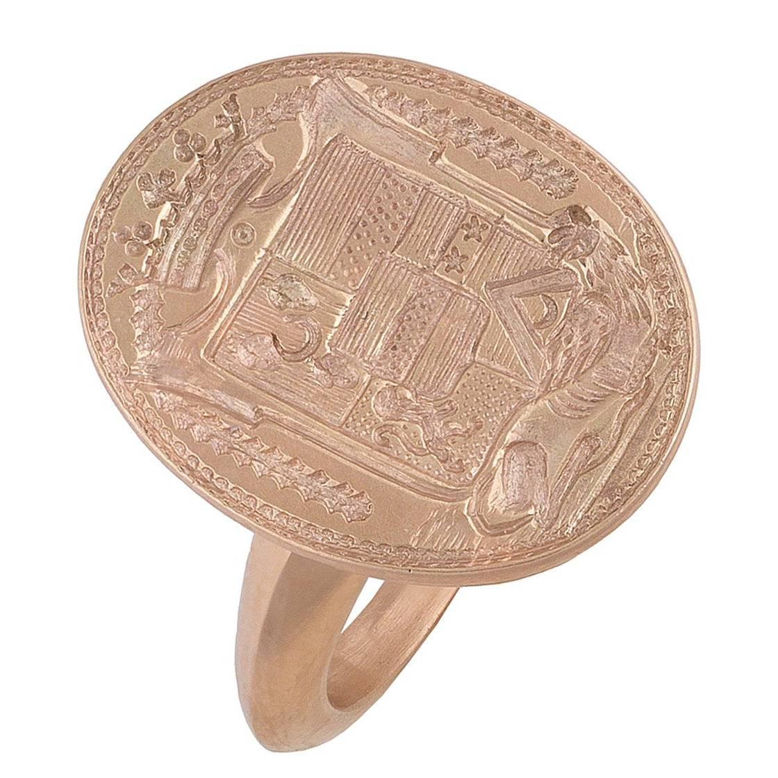 1780s French Gold Engraved Crest Signet Ring