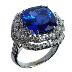 10.32 Carat Tanzanite Ring with Diamonds 6