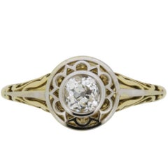 Vintage Diamond Solitaire Engagement Ring, circa 1940s 2