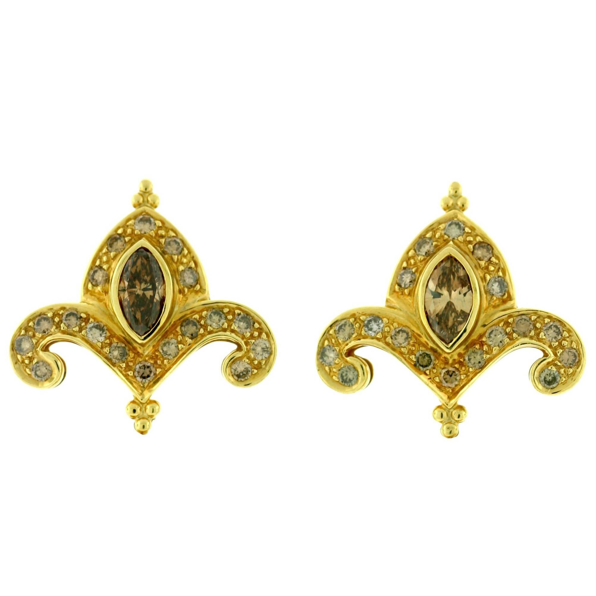 Crevoshay Fleur-de-Lis Cognac Diamond 18 Karat Yellow Gold Earrings For Sale