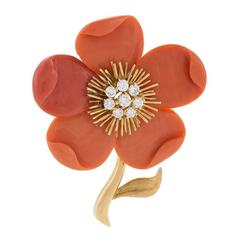 Van Cleef & Arpels Mid-20th Century Coral Diamond Gold “Clematis” Brooch 8